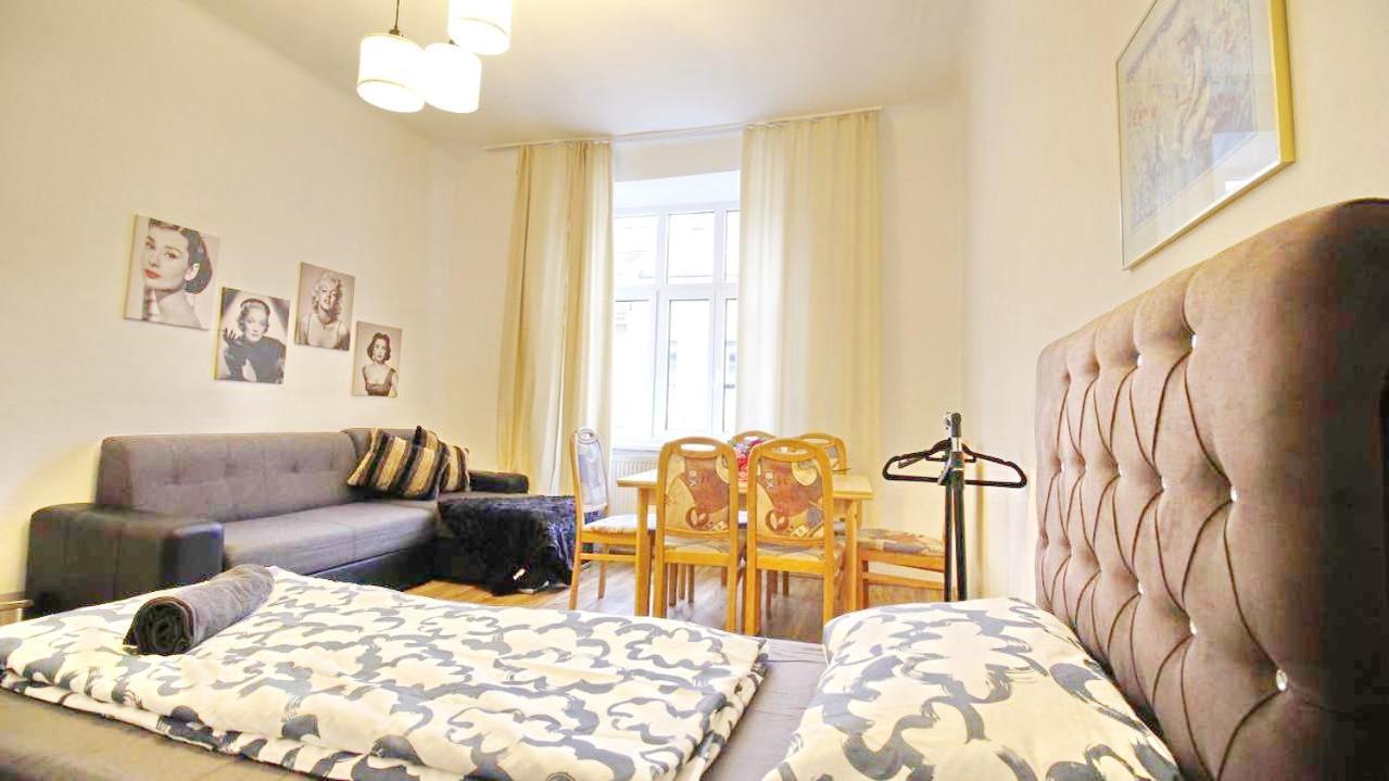 Comfortable Rooms Near Schoenbrunn Palace Hl Відень Екстер'єр фото