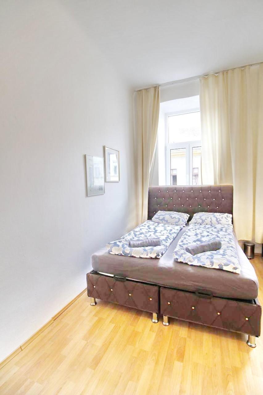 Comfortable Rooms Near Schoenbrunn Palace Hl Відень Екстер'єр фото