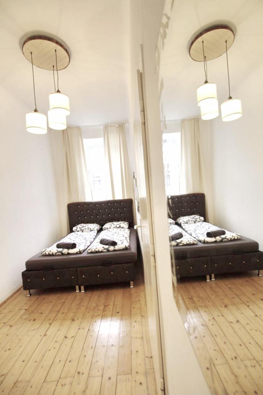 Comfortable Rooms Near Schoenbrunn Palace Hl Відень Екстер'єр фото