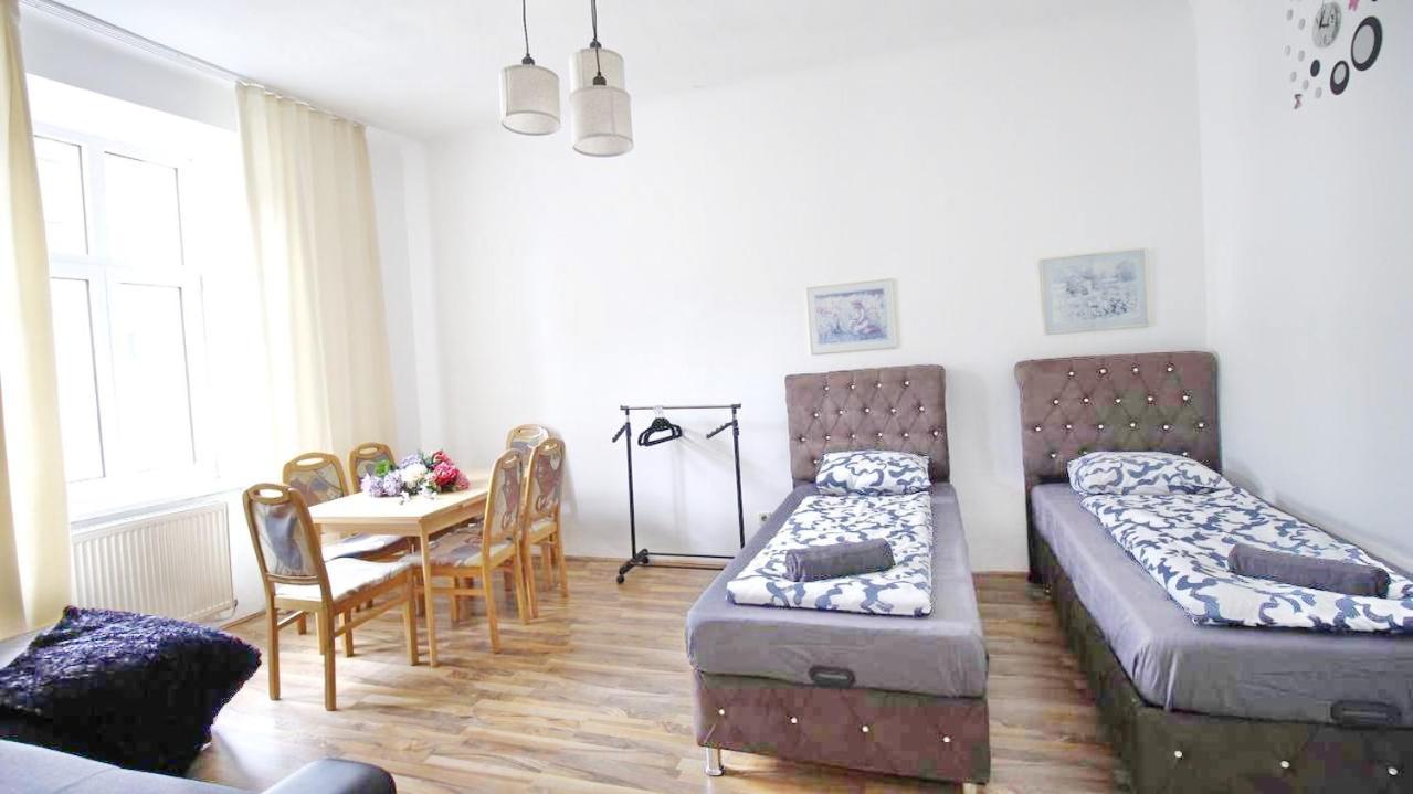 Comfortable Rooms Near Schoenbrunn Palace Hl Відень Екстер'єр фото