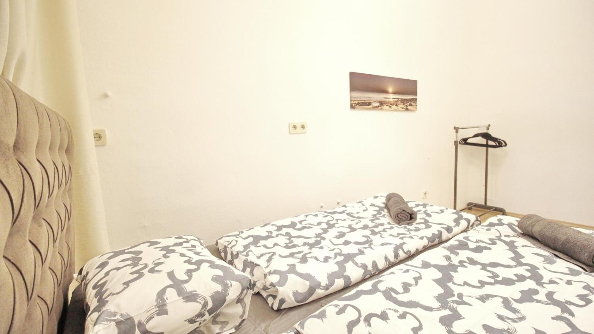Comfortable Rooms Near Schoenbrunn Palace Hl Відень Екстер'єр фото
