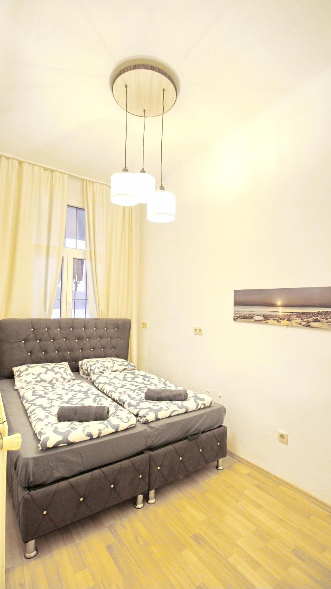 Comfortable Rooms Near Schoenbrunn Palace Hl Відень Екстер'єр фото